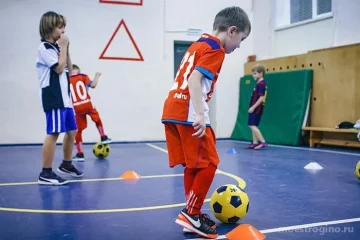 Детская футбольная школа Мегаболл на Таллинской улице фотография 2