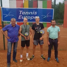 Теннисный клуб Янтарь фотография 1